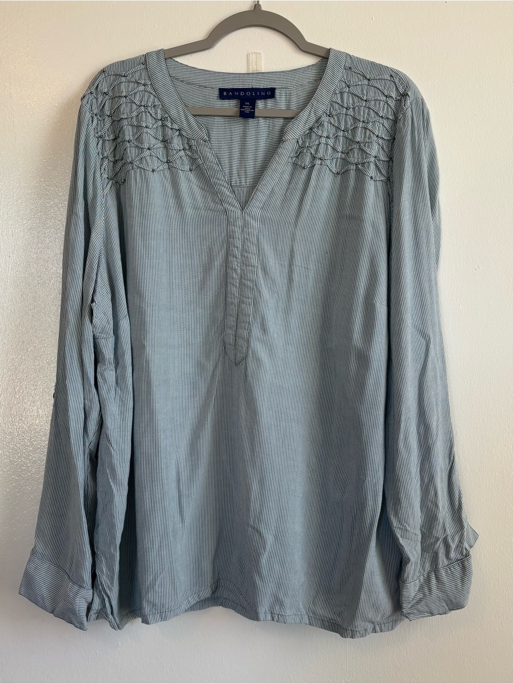 Bandolino Blue/White Striped Woven Viscose Beaded V-Neck Blouse Women’s 2XL